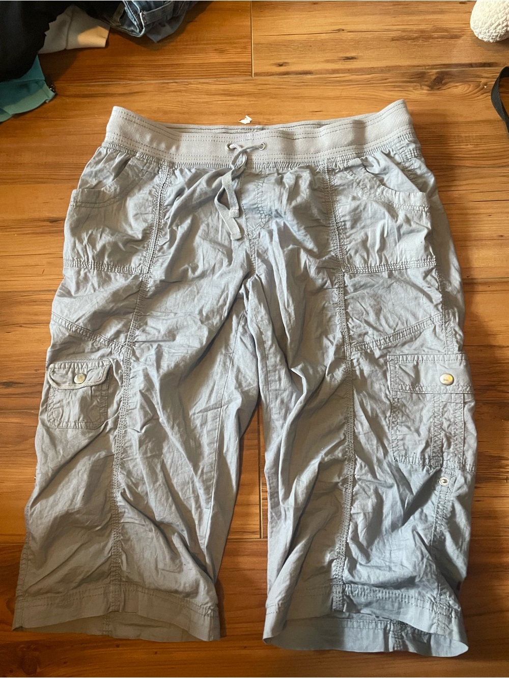 Y2K capris - Picture 2 of 5